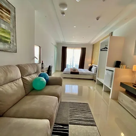 Homestay The Pearl Suites